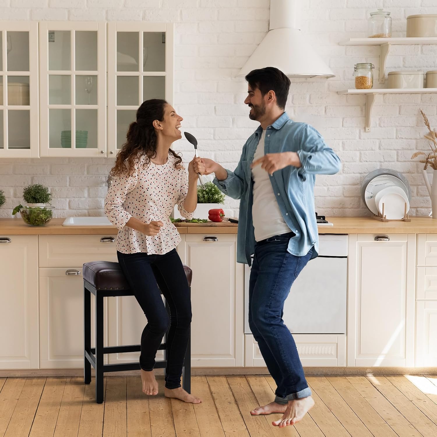 Sweetcrispy Bar Stools Set of 2, 24 Inch Counter Height Stools, PU Leather Upholstered Bar Chairs with Footrest, Modern Bar Stools for Kitchen Island, Dining, Living Room, Brown